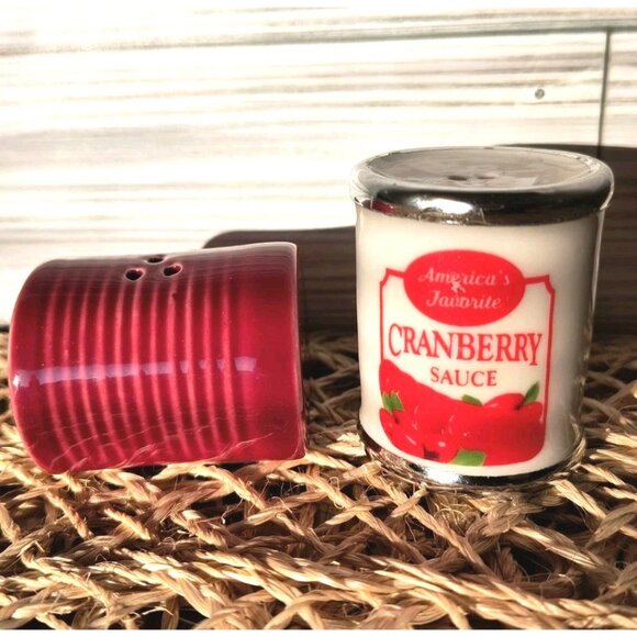 Cranberry Sauce and Can Mini Salt and Pepper Shakers, Thanksgiving Fall, NEW - Picture 1 of 10
